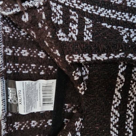 Sweater - Picture 2 of 2